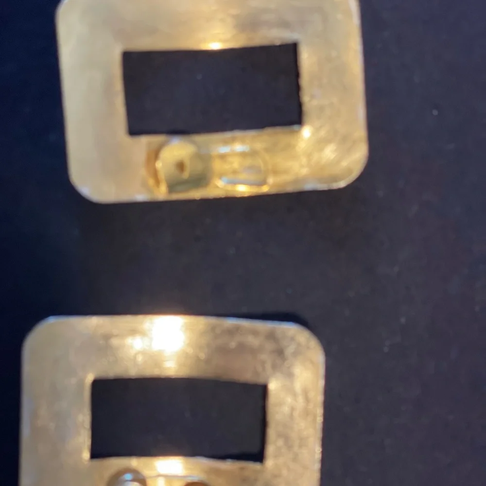 Rectangular Gold shoe clips - Picture 2 of 2